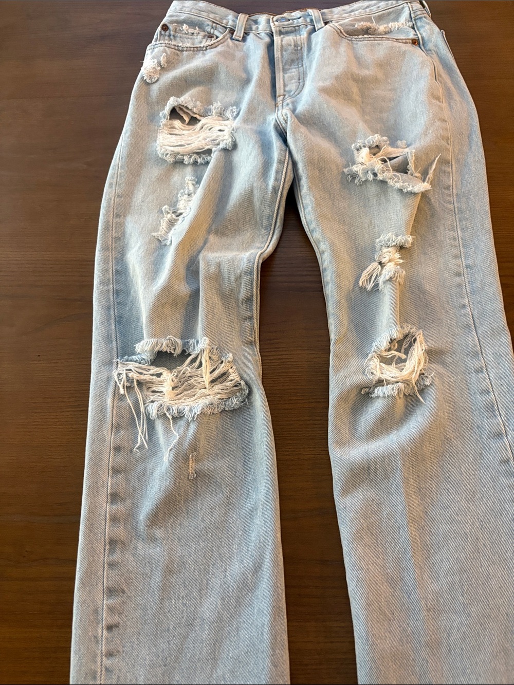 Levis 501 Light Wash Distressed Women's Jeans - Casual Ripped Straight Leg